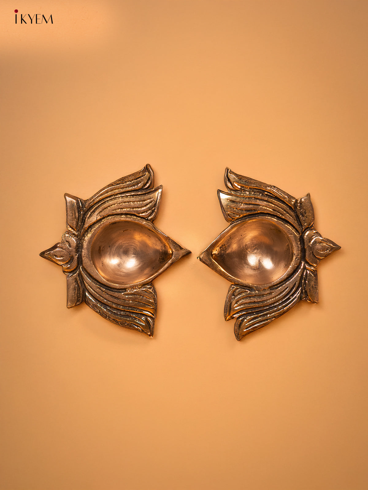 Brass Lotus Diya Antique (set of 2) - KD10112