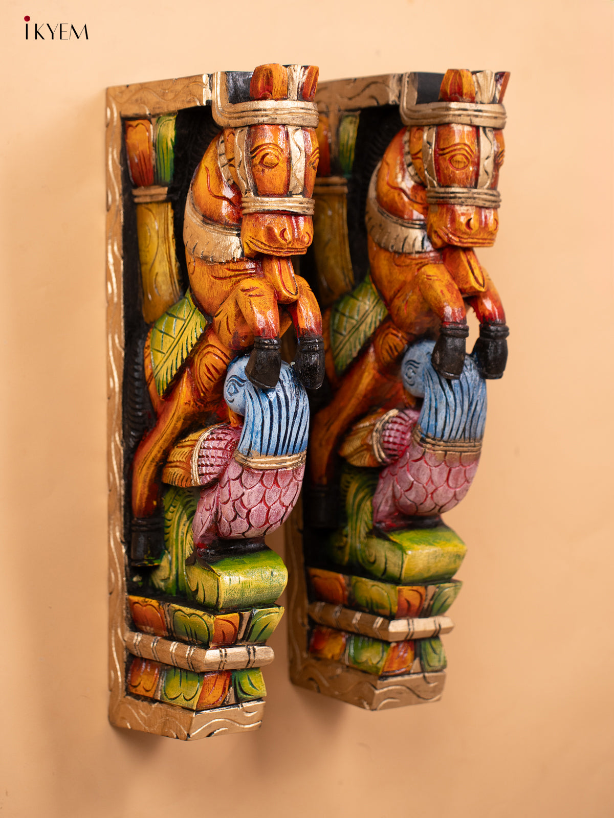 Wooden Hand Carved Painted Wall Bracket - Set of 2 -Horse & Parrot - KD18130