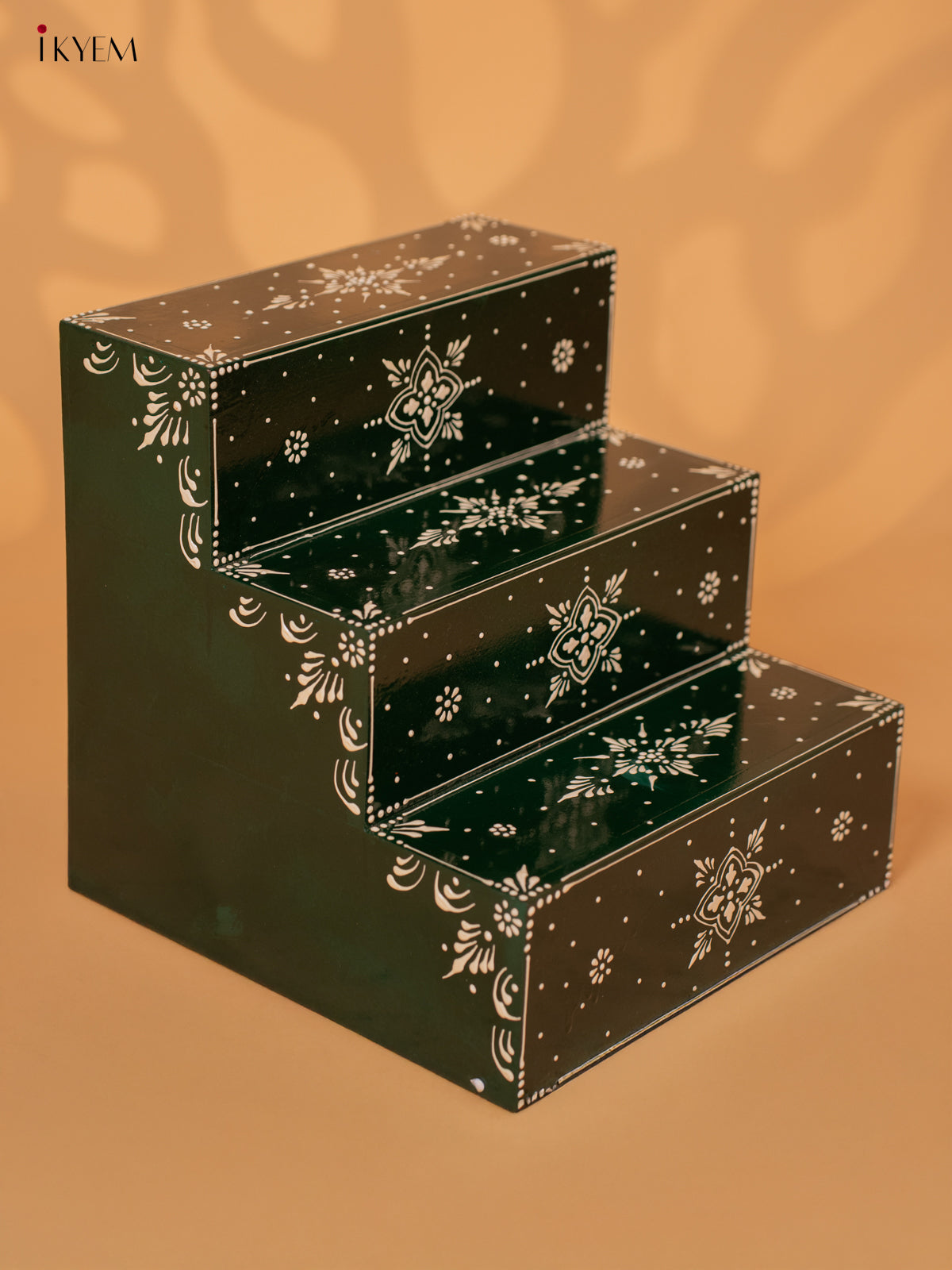 WOODEN HANDPAINTED 3-STEP GOLU PADI - GREEN - KD18138