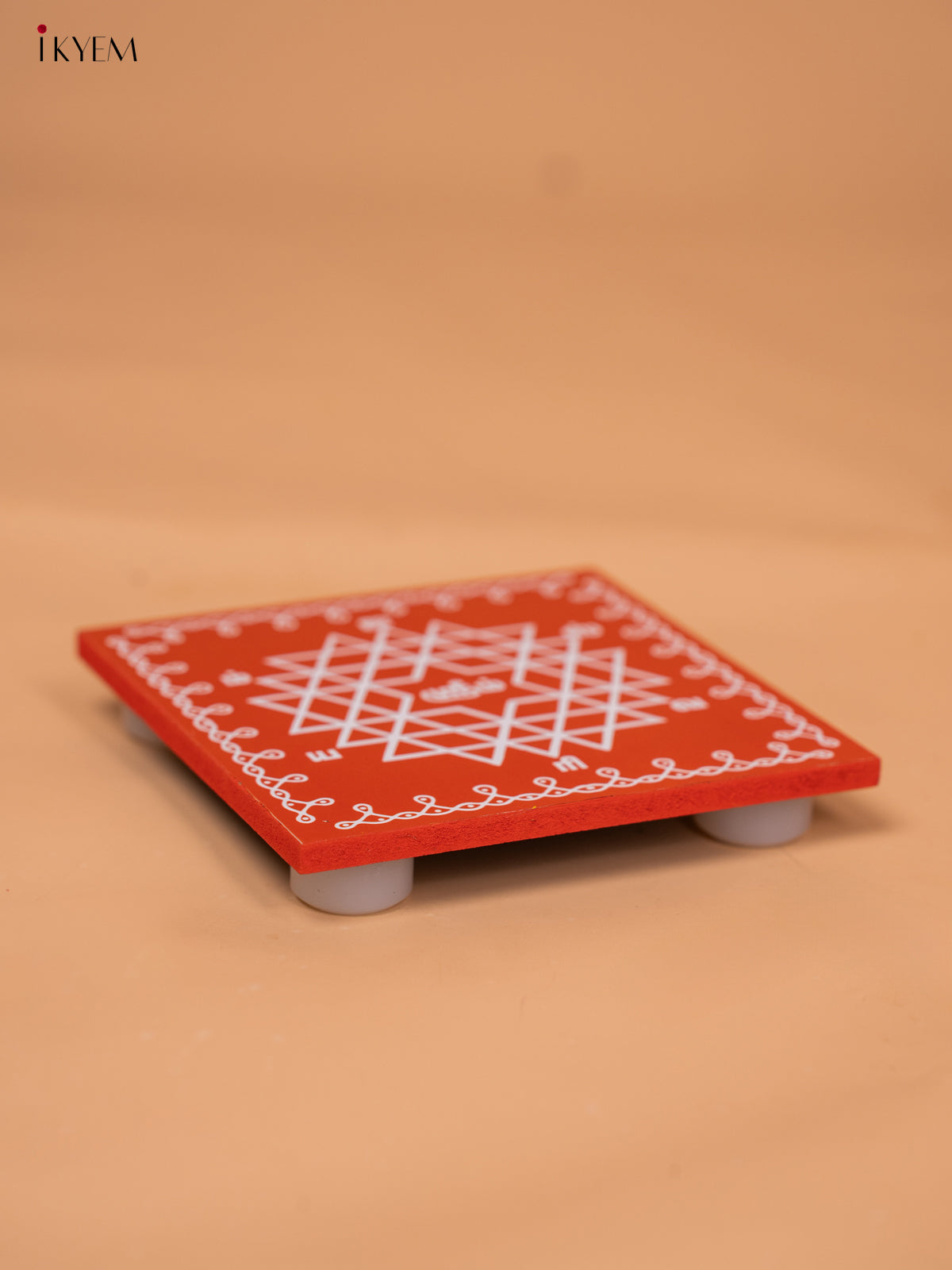 Wooden Manai With Aishwarya Kolam Print -8