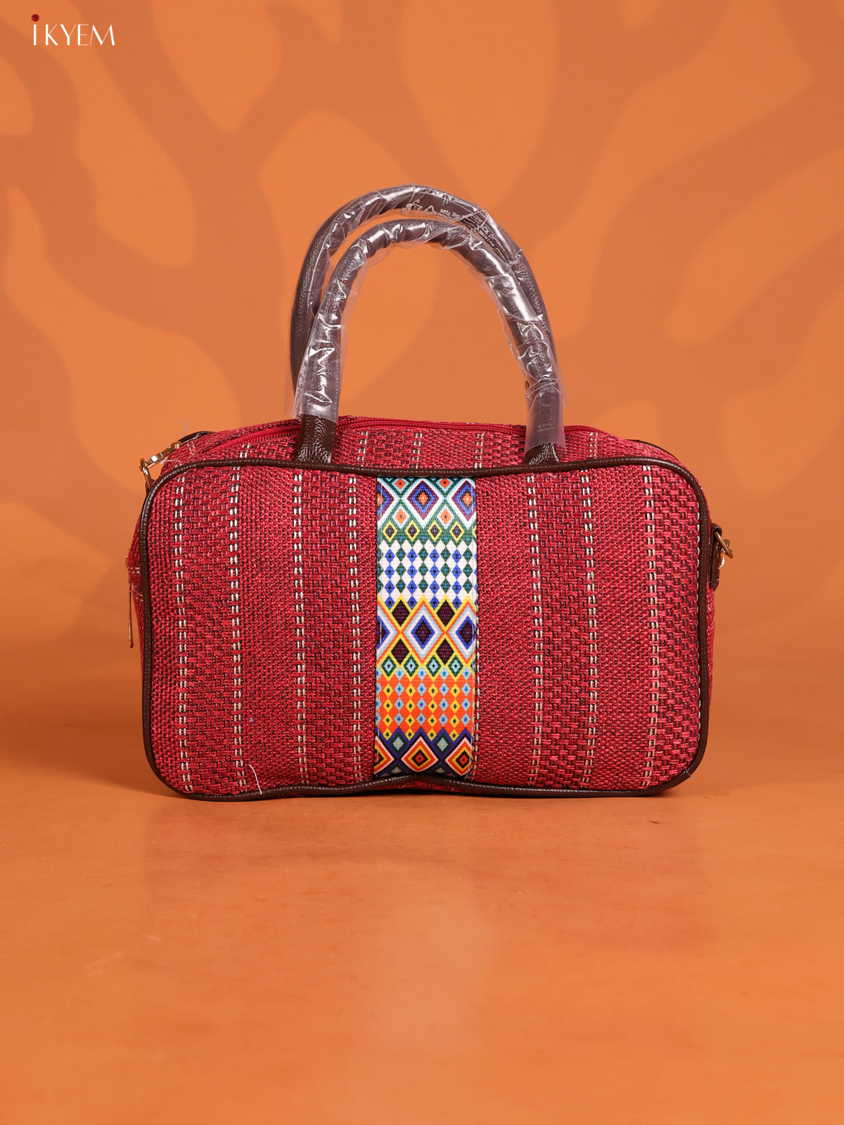 Jacquard Geometric Pattern Handbag & printed Sling with 2 compartments - Red - KD26627