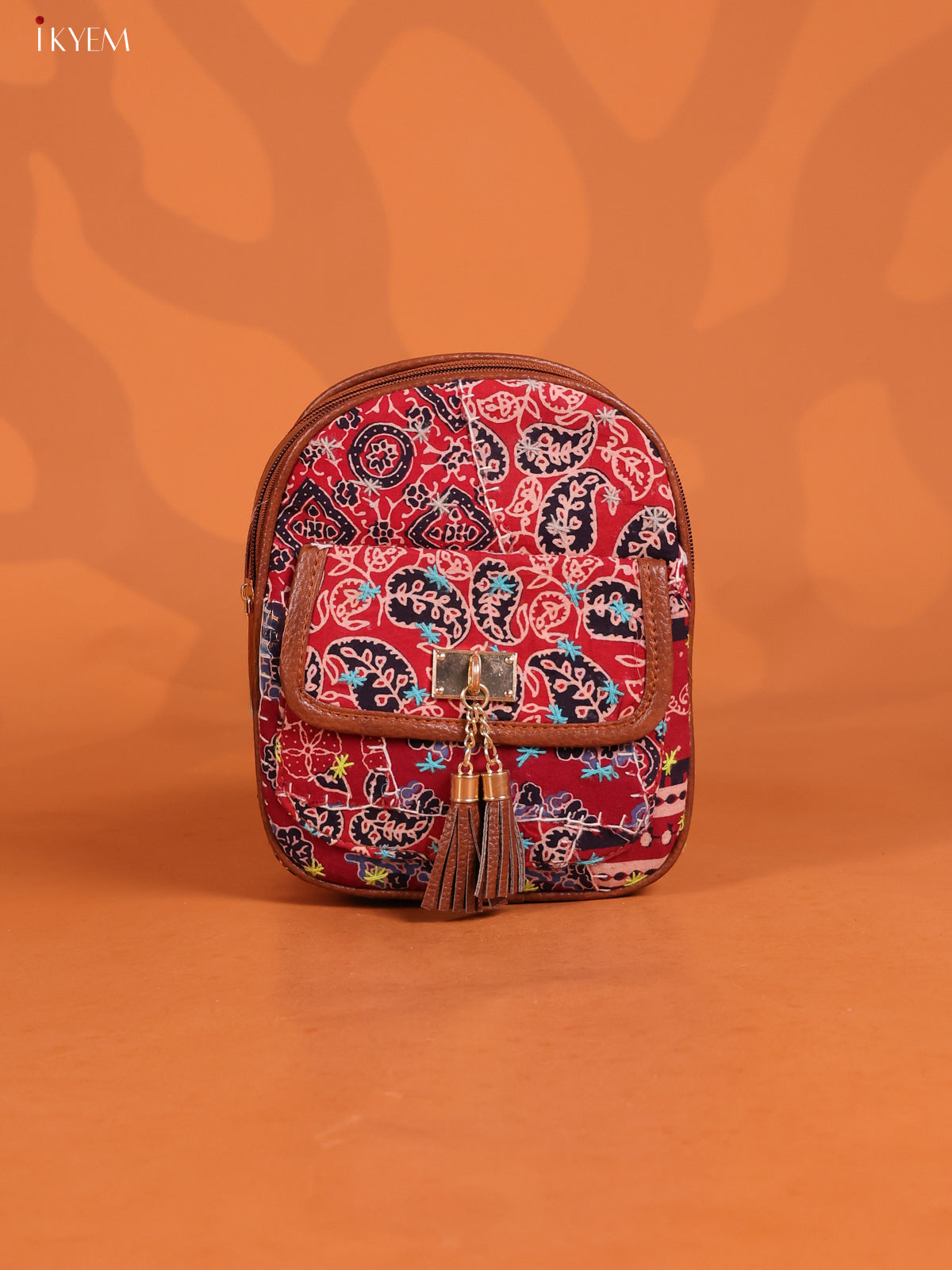 Embroidered Cotton Paisley Back Bag Flap with 2 Compartments - Red - KD26654