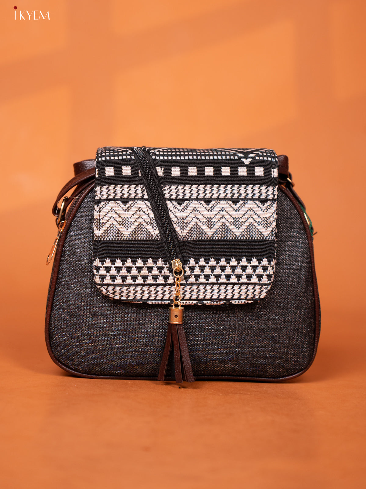 Jacquard Woven Leather Sling Bag - Black - KD26949