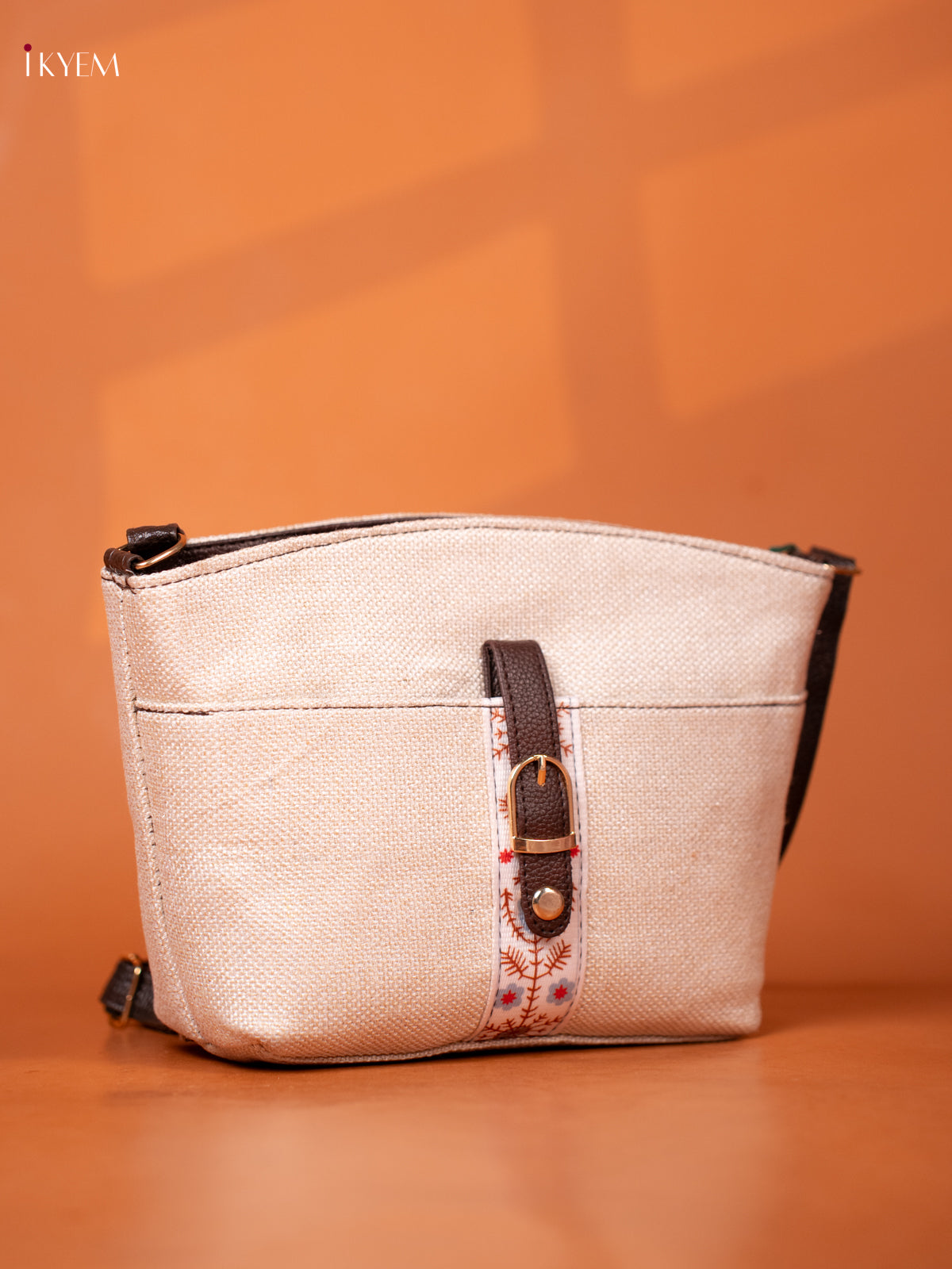 Semi Jute Leather Sling Bag - cream - KD26954