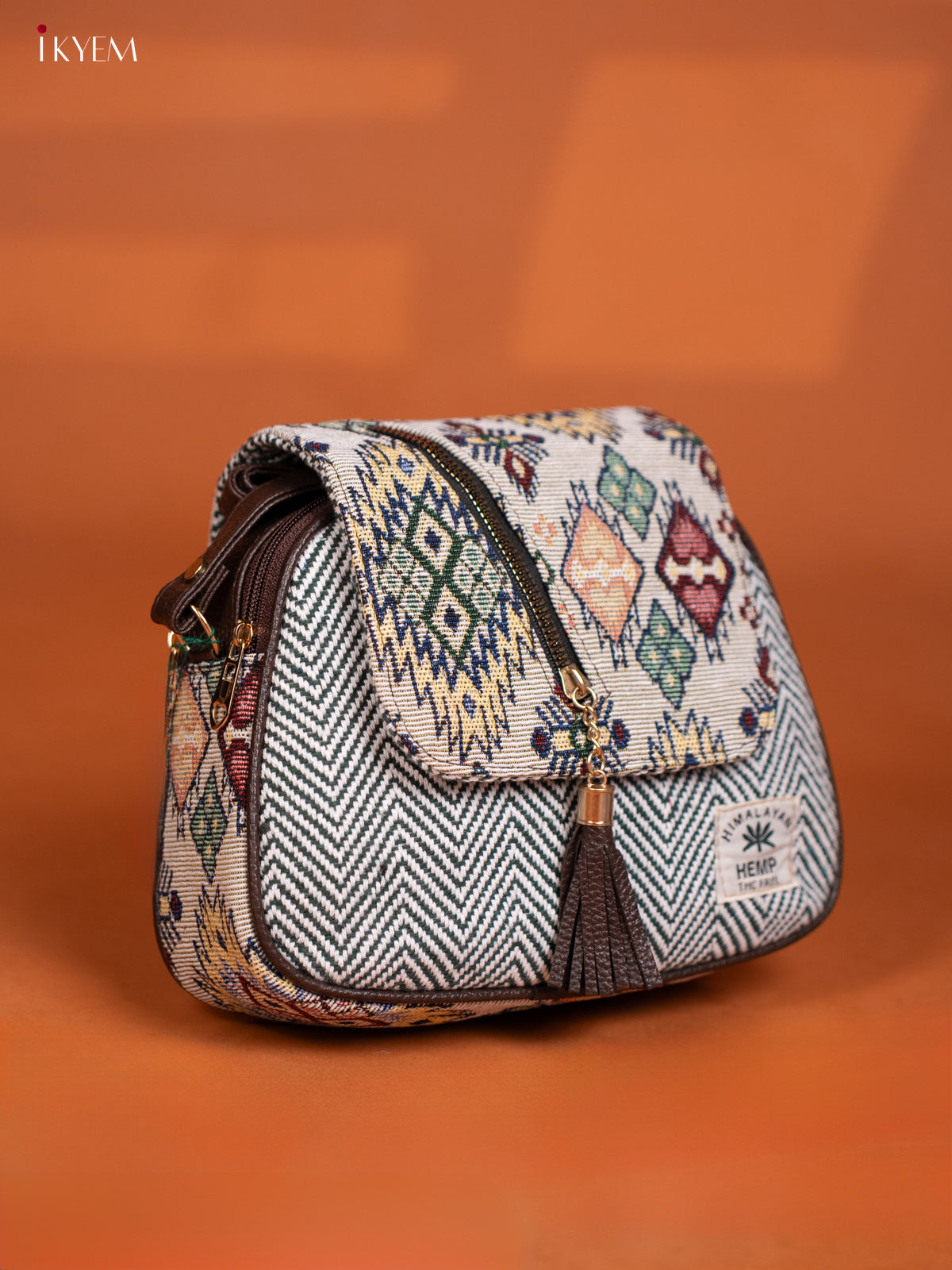 Jacquard Woven Leather Sling Bag - Green - KD27010