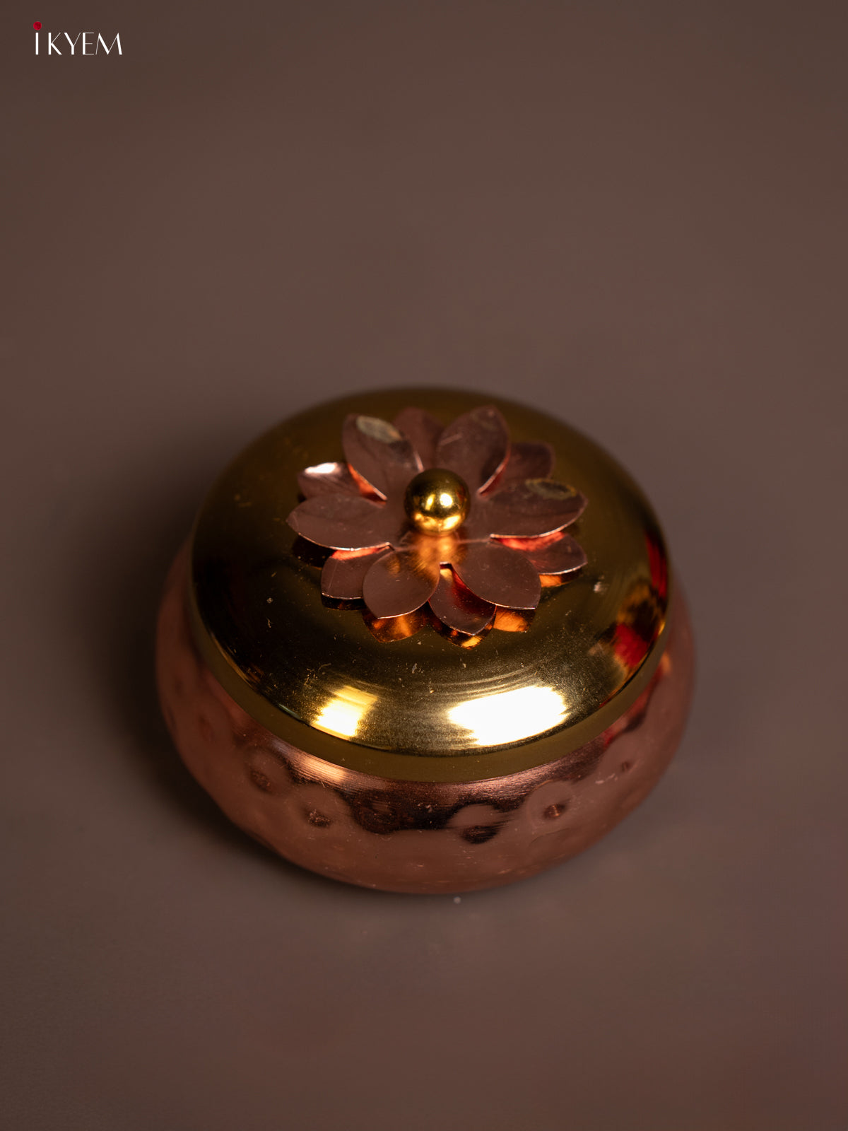 Copper Round dry fruit box - KE14131