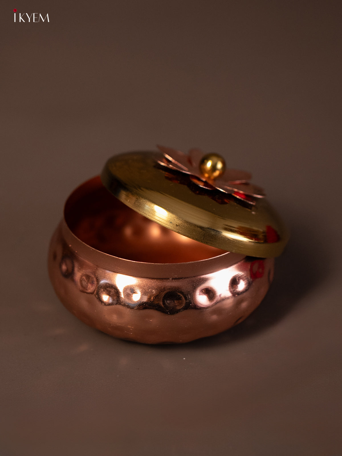 Copper Round dry fruit box - KE14131