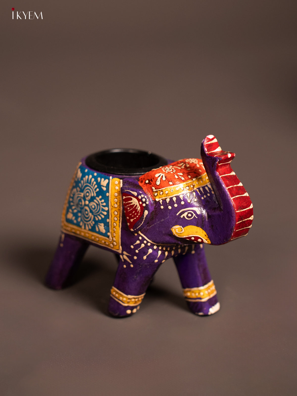 Wooden Hand painted T lite elephant - violet - KE24113