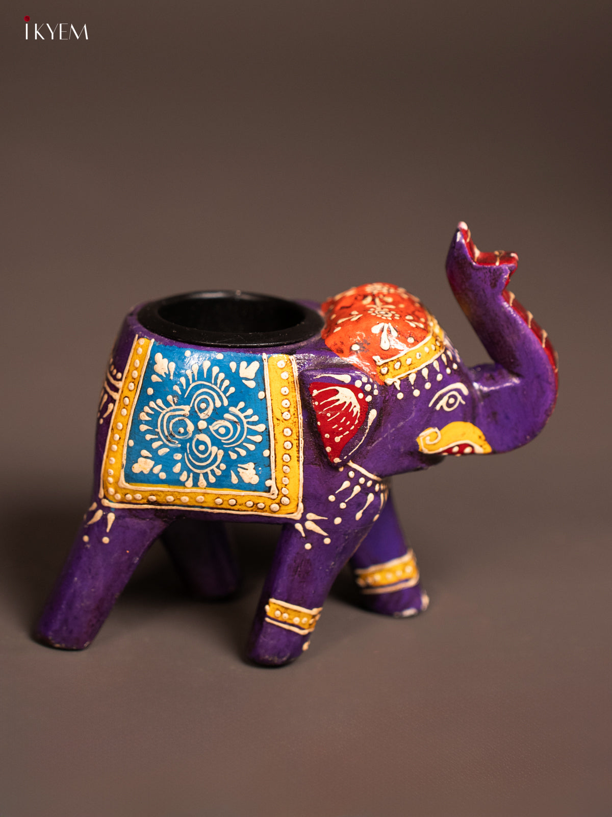 Wooden Hand painted T lite elephant - violet - KE24113