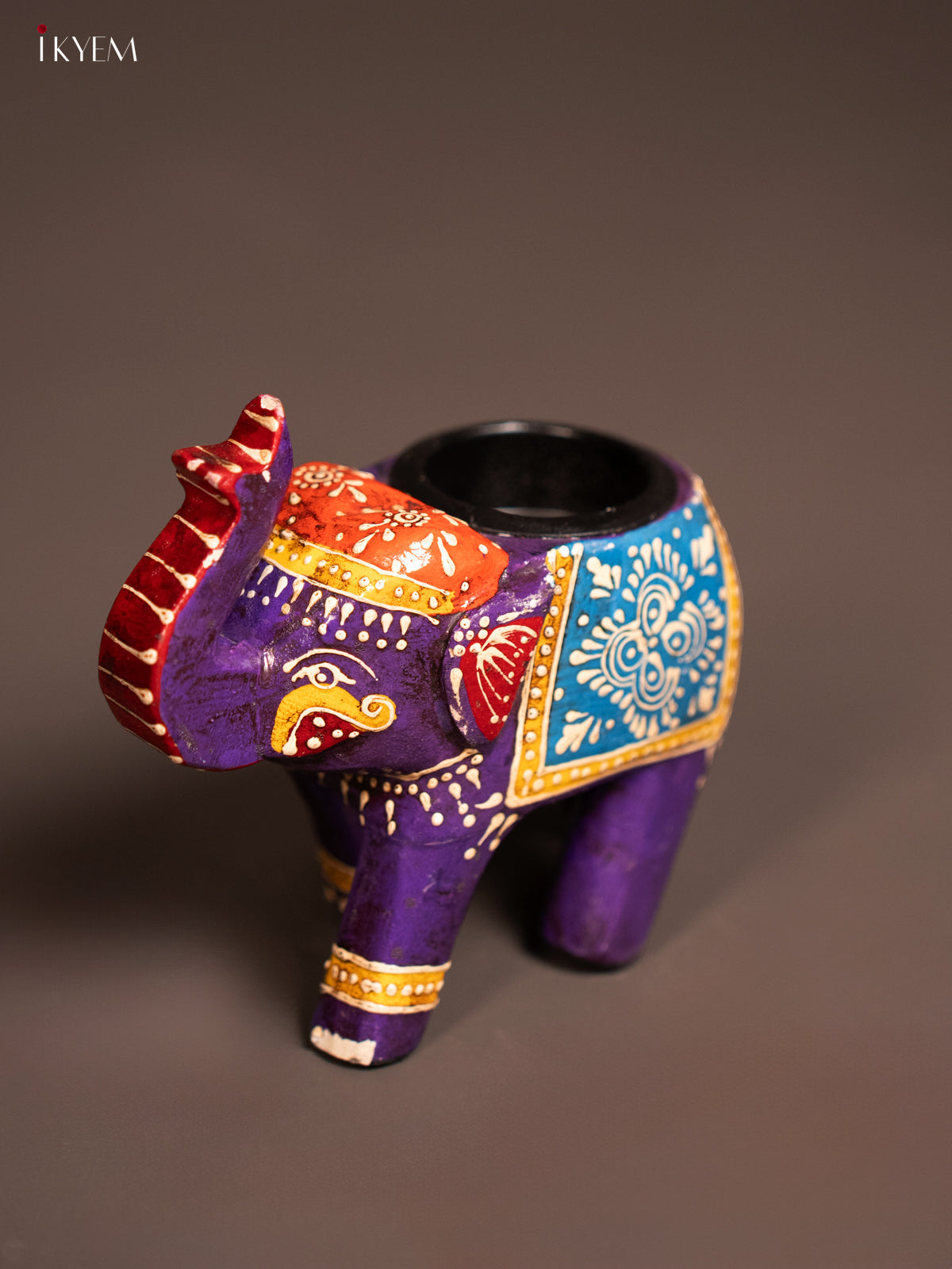 Wooden Hand painted T lite elephant - violet - KE24113