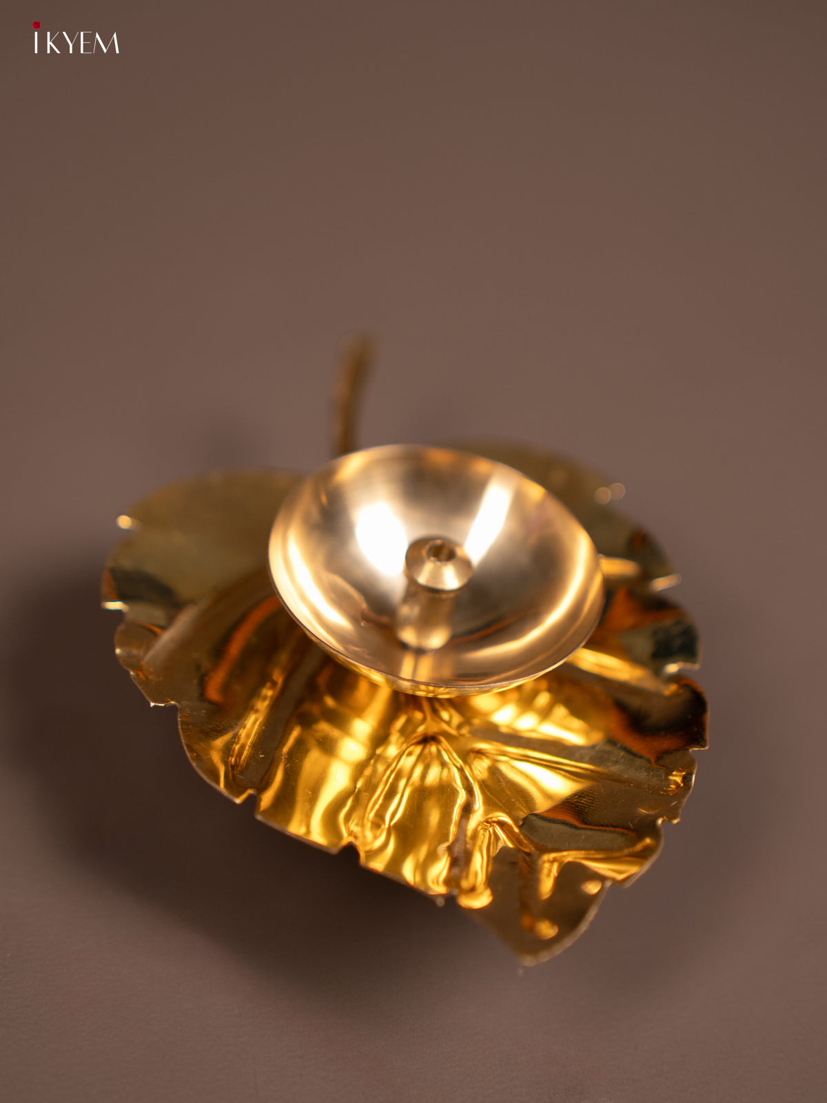 Exquisite Leaf Shaped Gold Plated Diya  -2