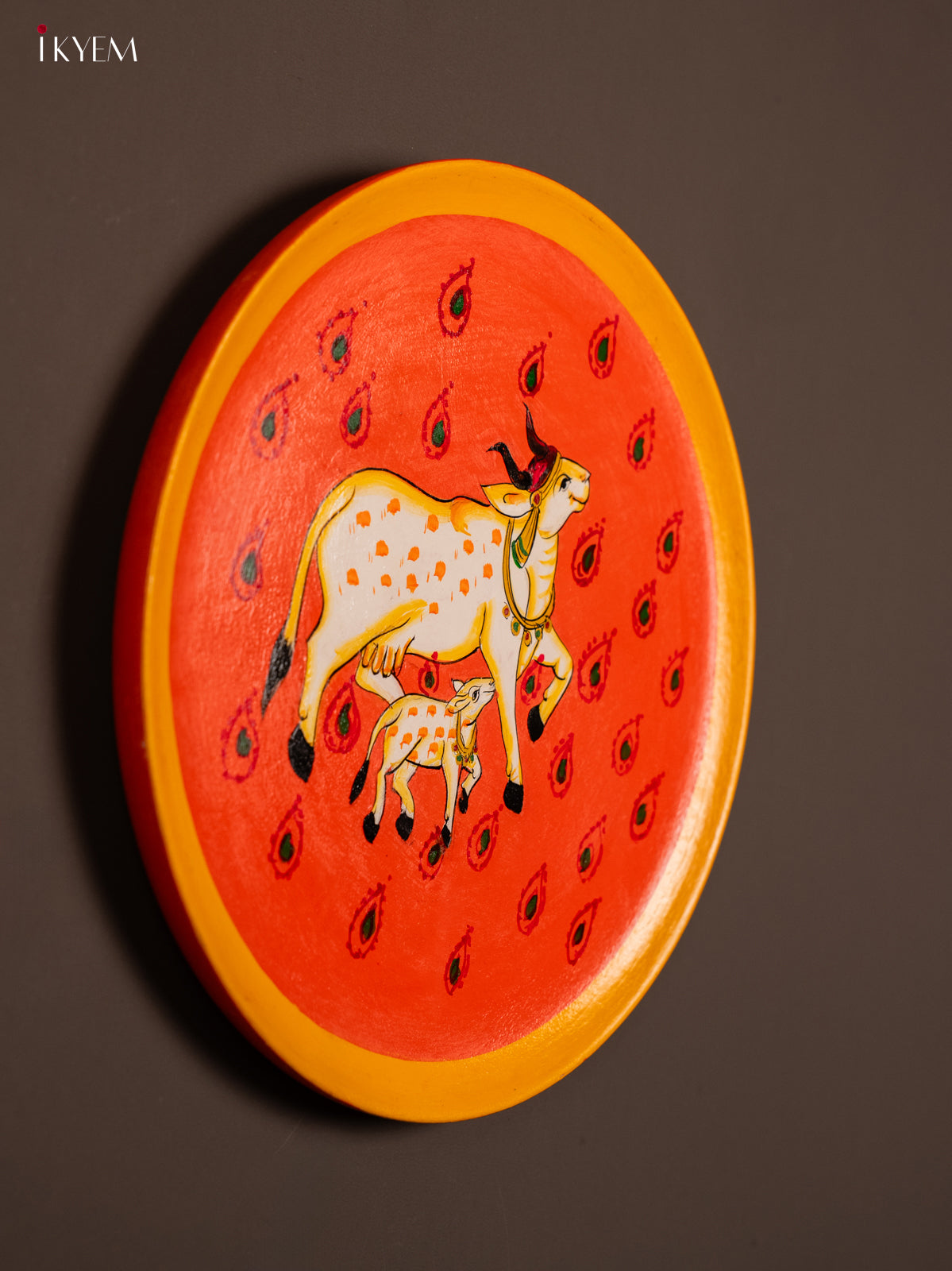 Wooden Hand painted Wall Hanging Plate - Cow & Calf - KE31138