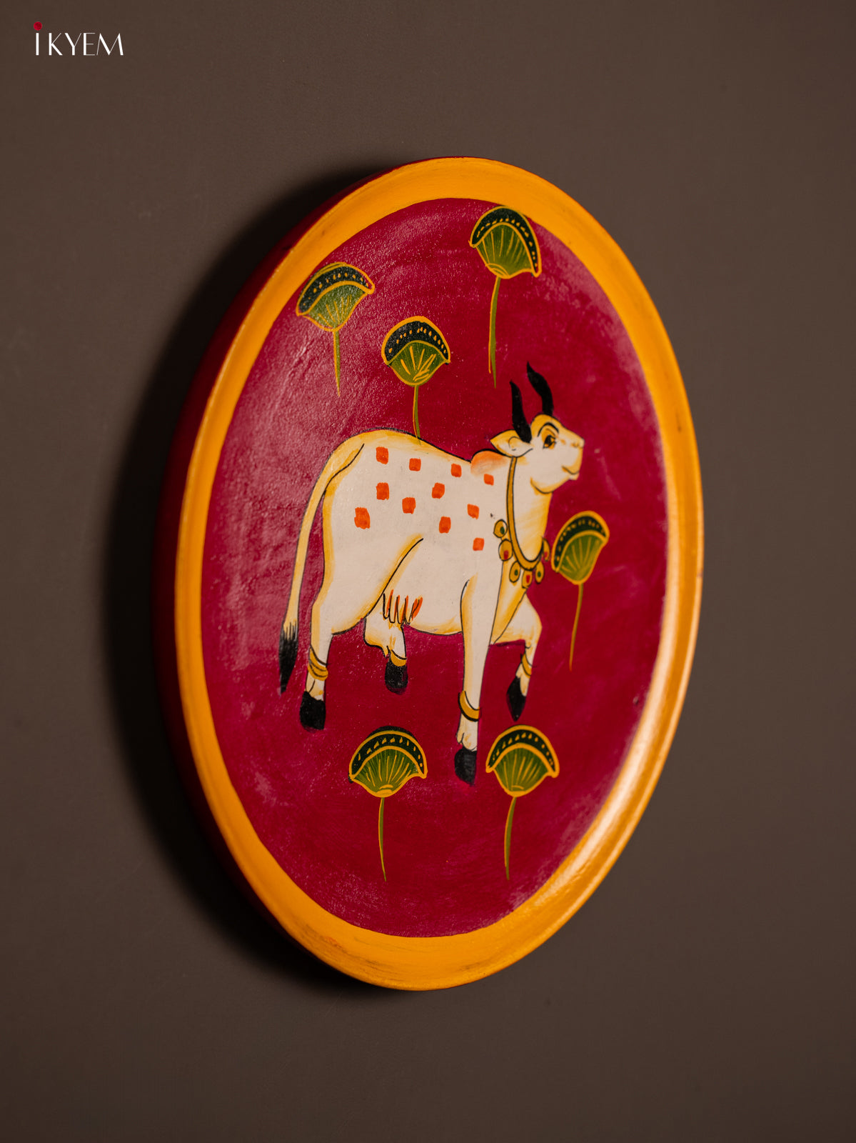 Wooden Hand painted Wall Hanging Plate - Cow - KE31139