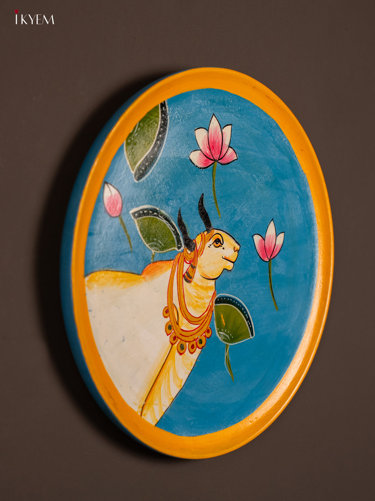 Wooden Hand painted Wall Hanging Plate - Cow - KE31141