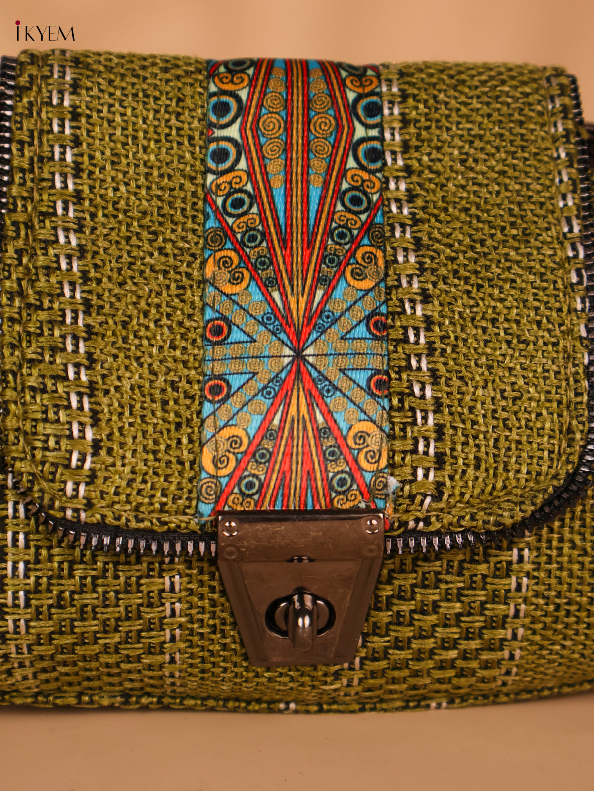 Printed sling bag - Green