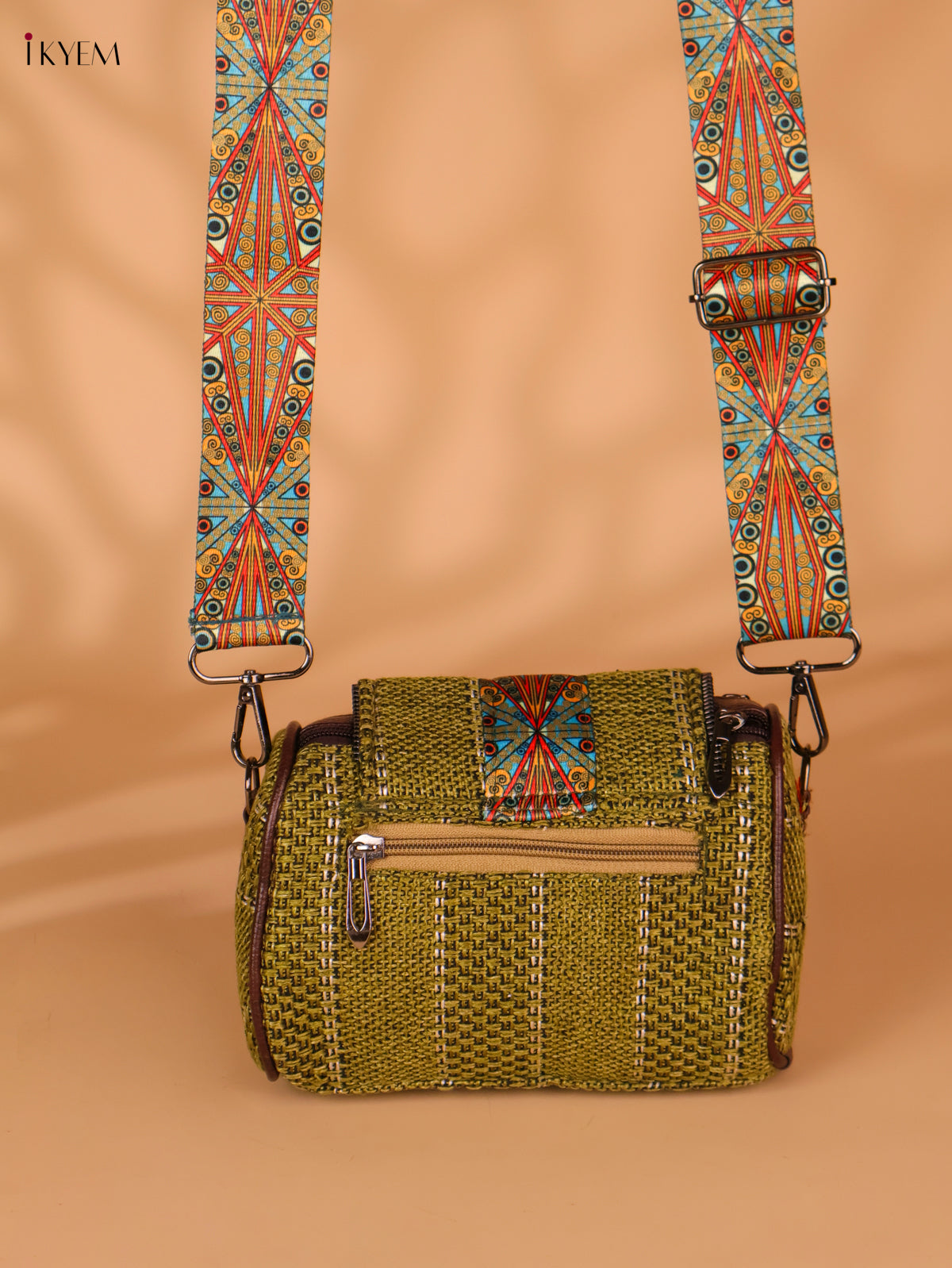 Printed sling bag - Green