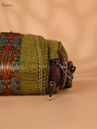 Printed sling bag - Green