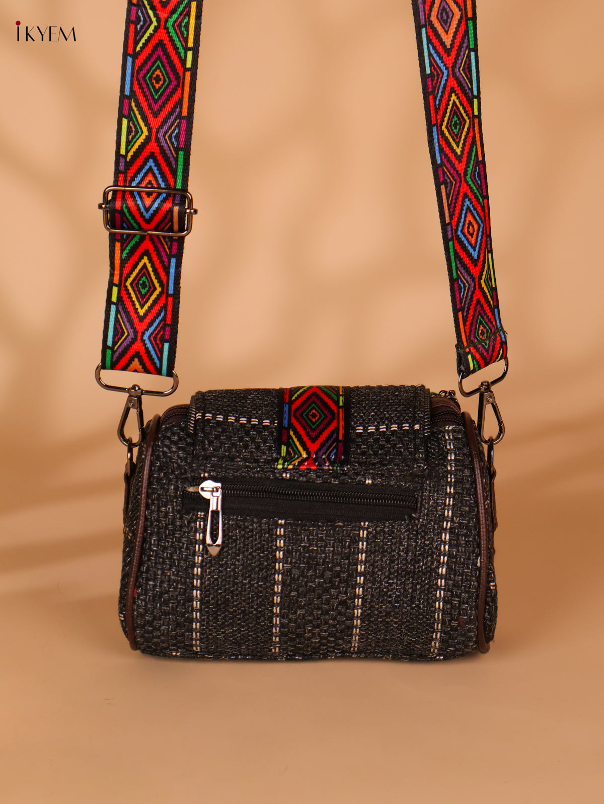 Printed sling bag - Gray