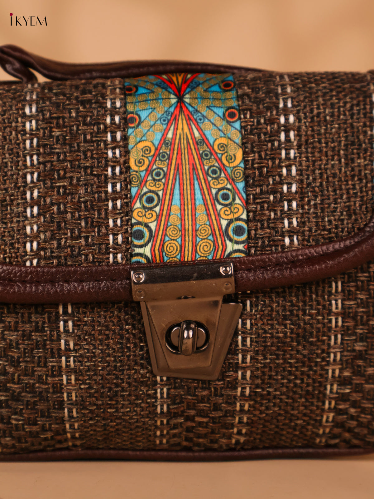 Printed sling bag - Brown