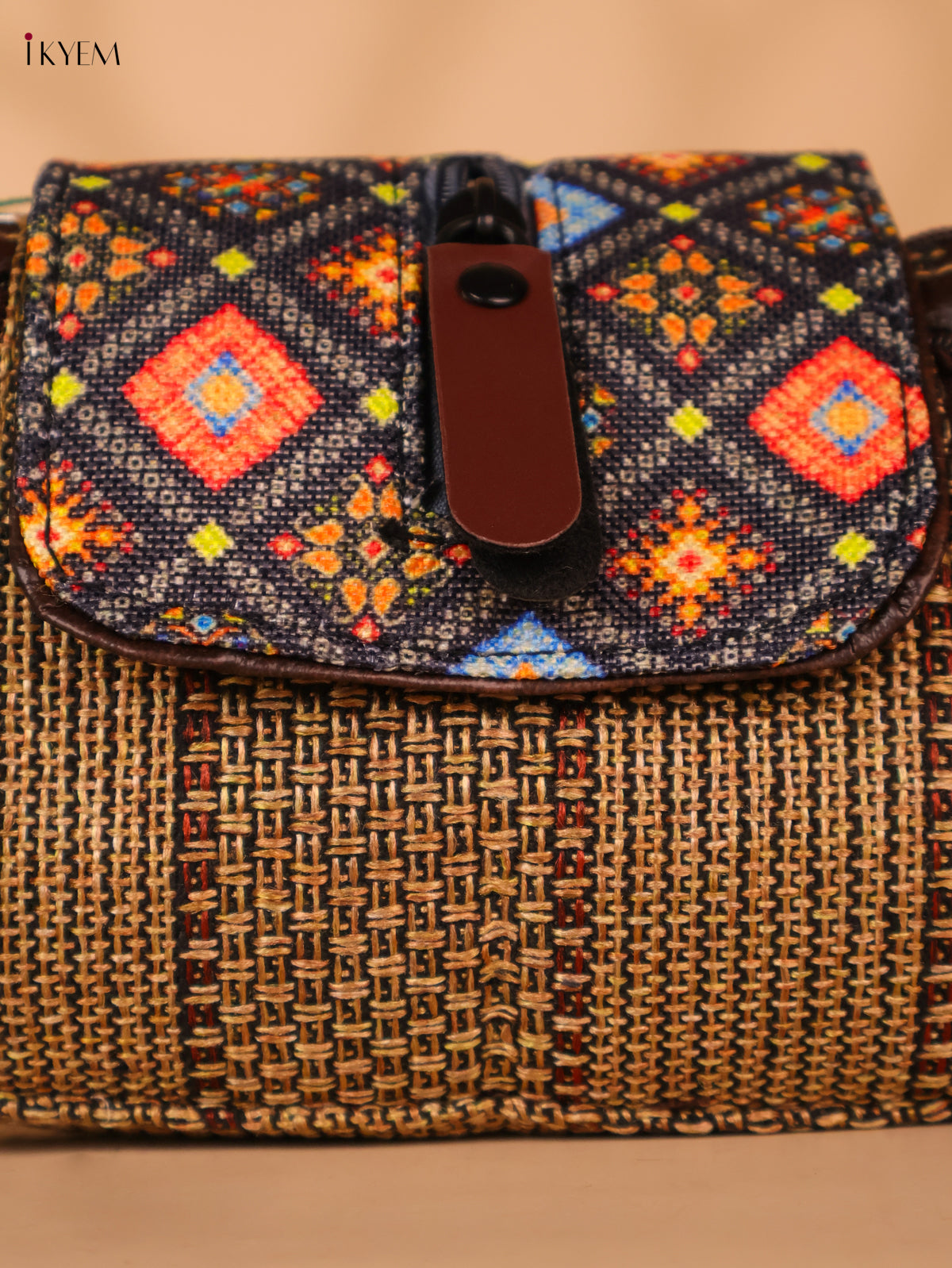 Printed sling bag - Sandal
