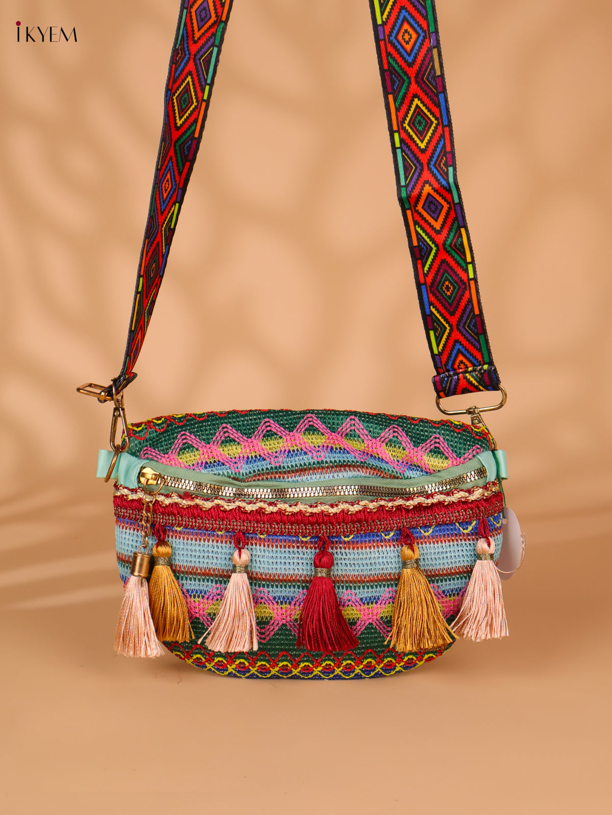 Printed sling bag - Multicolour-Medium