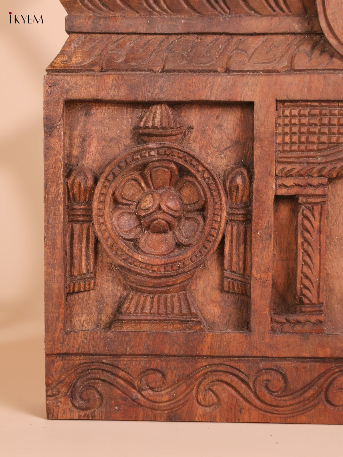 Wooden Hand Carved Namam Gopuram-(18x15)