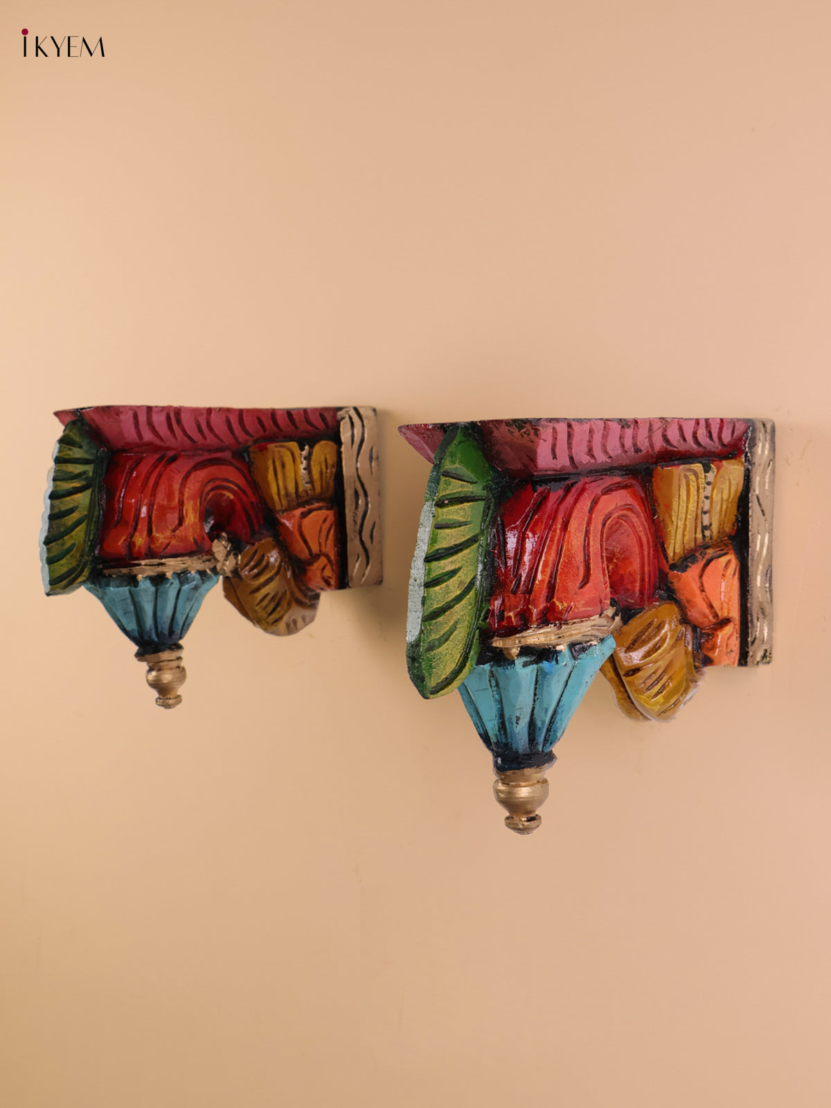 Wooden Hand Carved Painted Bodhil wall Bracket (Set of 2)(7x9)