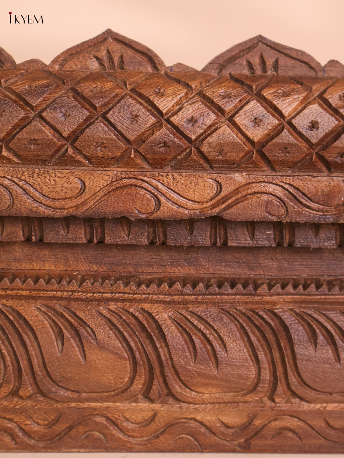 Wooden Hand Carved Horizandal Gopuram(8x42)
