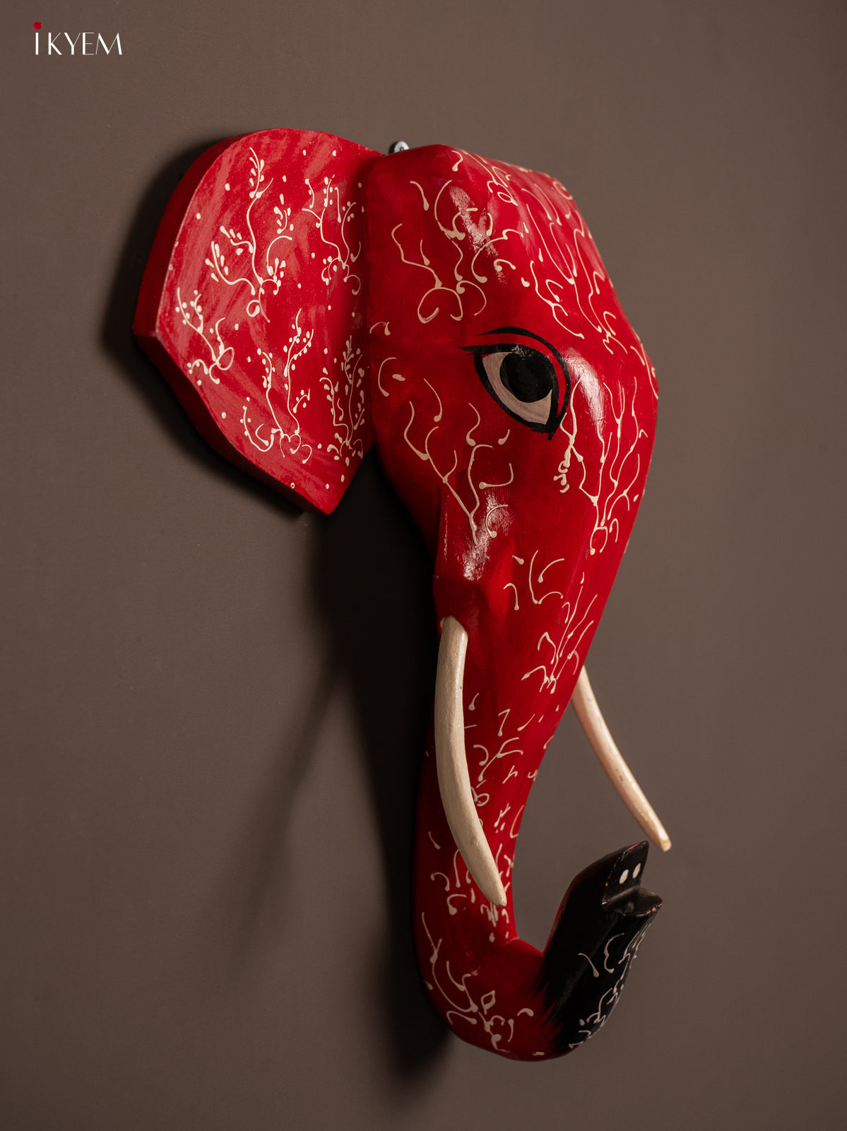 wooden hand painted elephant Head - Red - KF03133