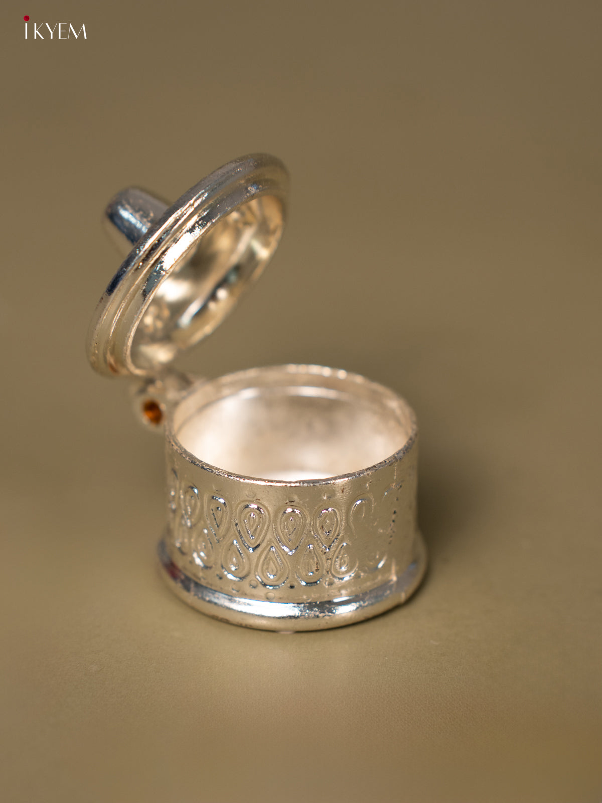 Traditional Silver Plated Kumkum Box -3