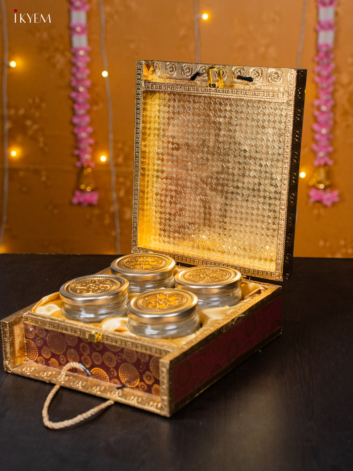 Gift Box with 4 Jar - Elephant -3