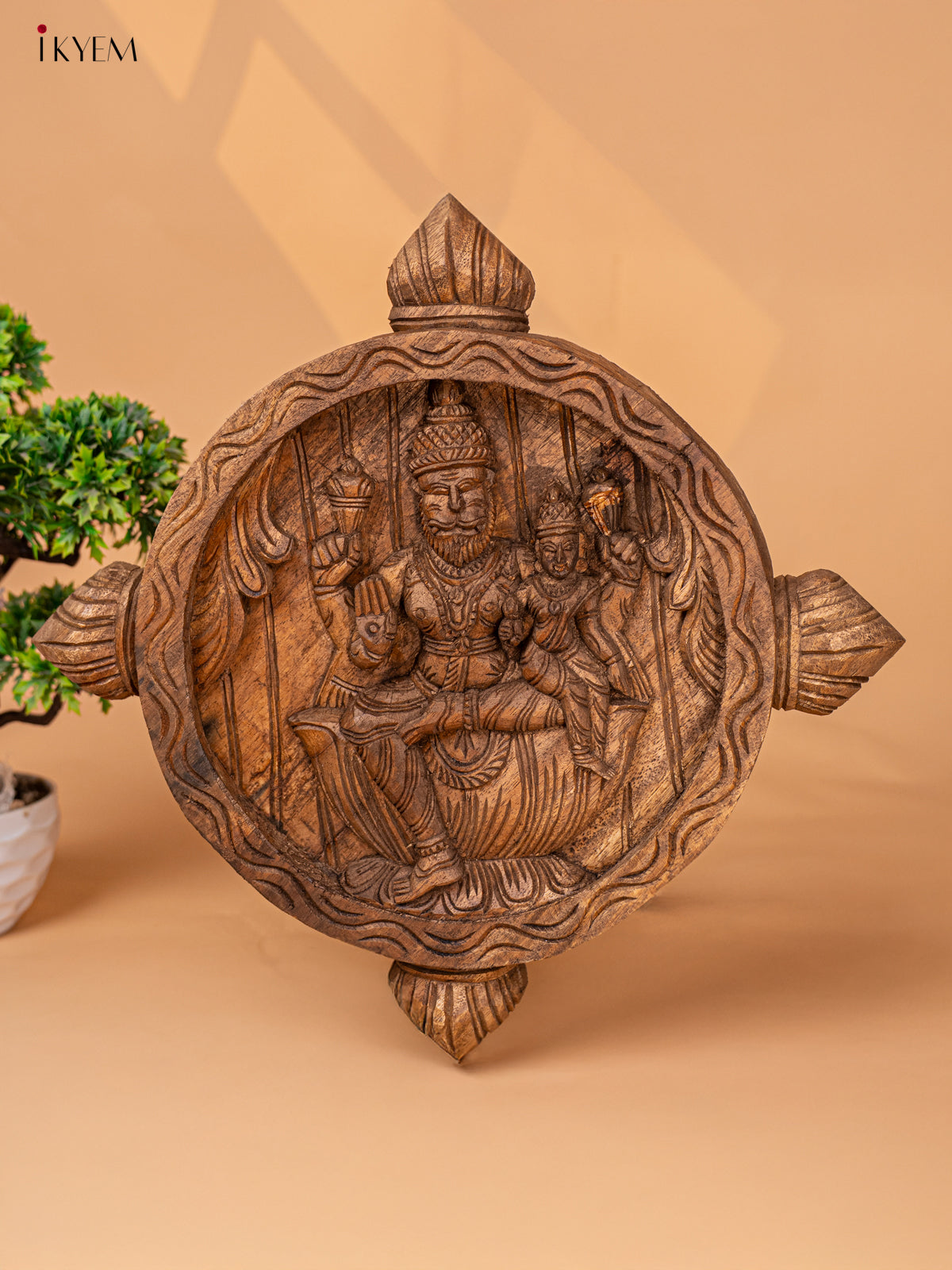 Wooden Hand Carved Lakshmi Narasimha (17*17)- KM04111