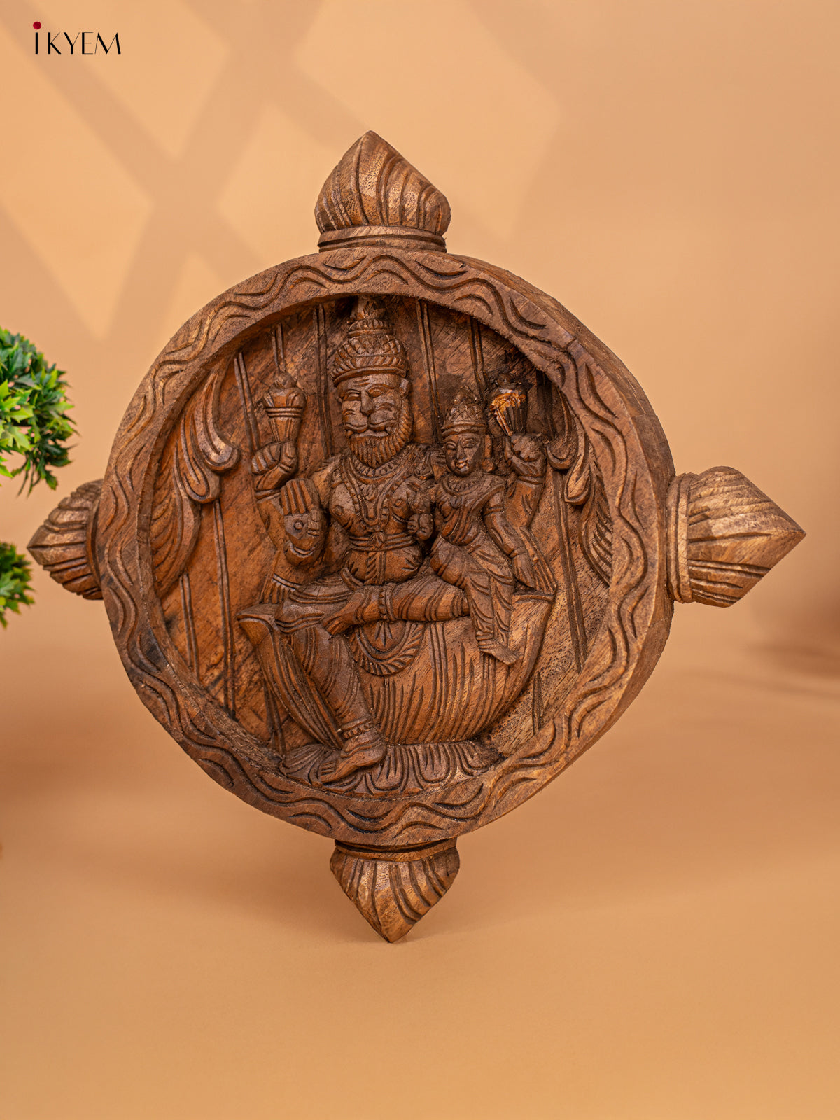 Wooden Hand Carved Lakshmi Narasimha (17*17)- KM04111