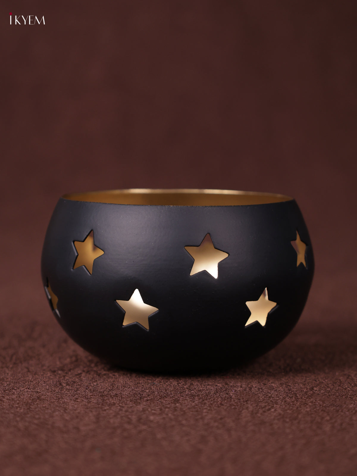 Modern Metal Star Designed T Light Candle Holder 1