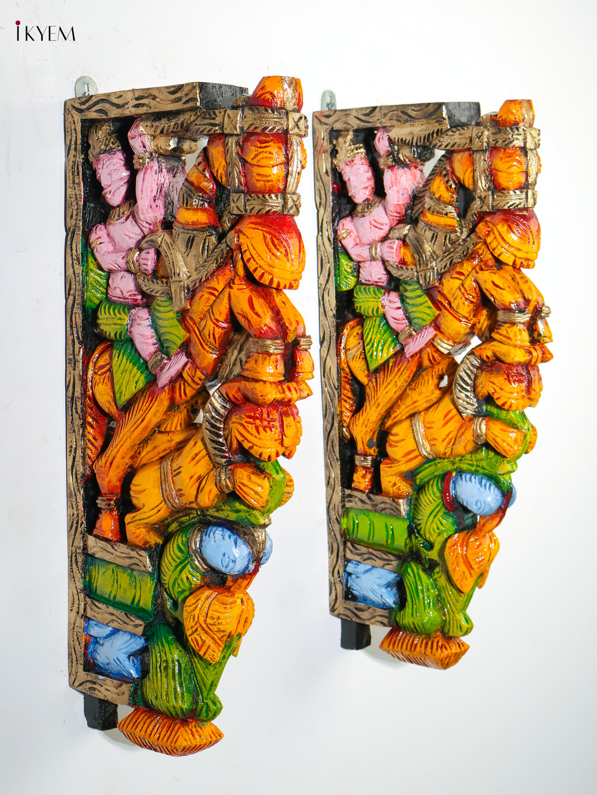 Ornate Set Of 2 Handcrafted Horse & Rider Wooden Wall Bracket 
