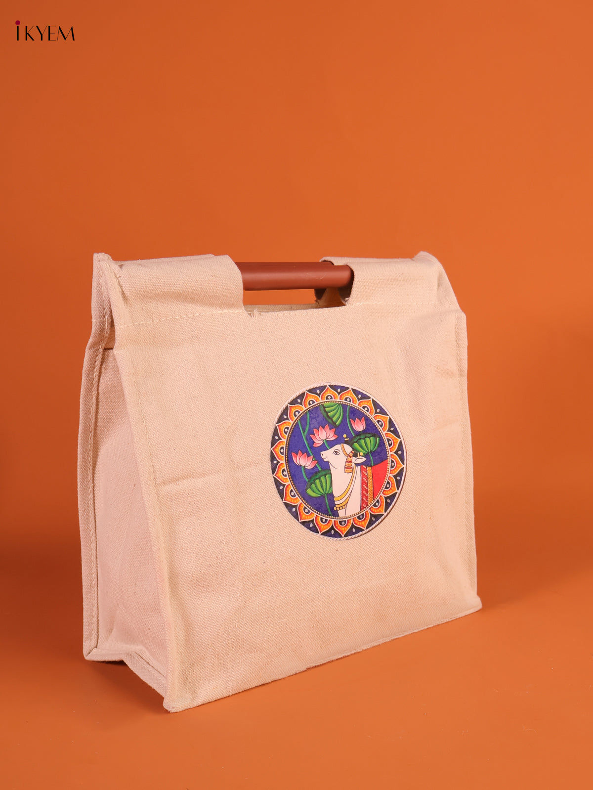 Rustic Beige Pichwai Cow Printed Cotton Kattapai 1