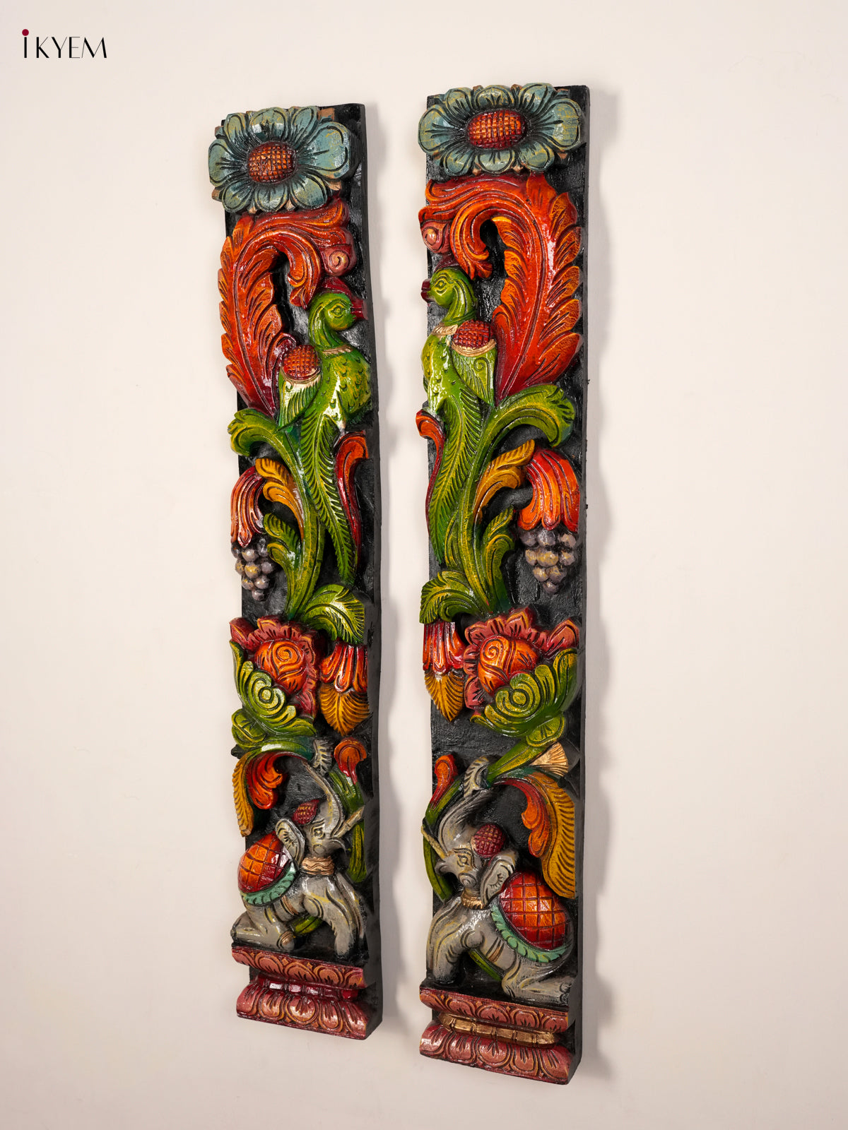 Set of 2 Exquisite Handcrafted Parrot & Elephant Vertical Wooden Wall Panels 3