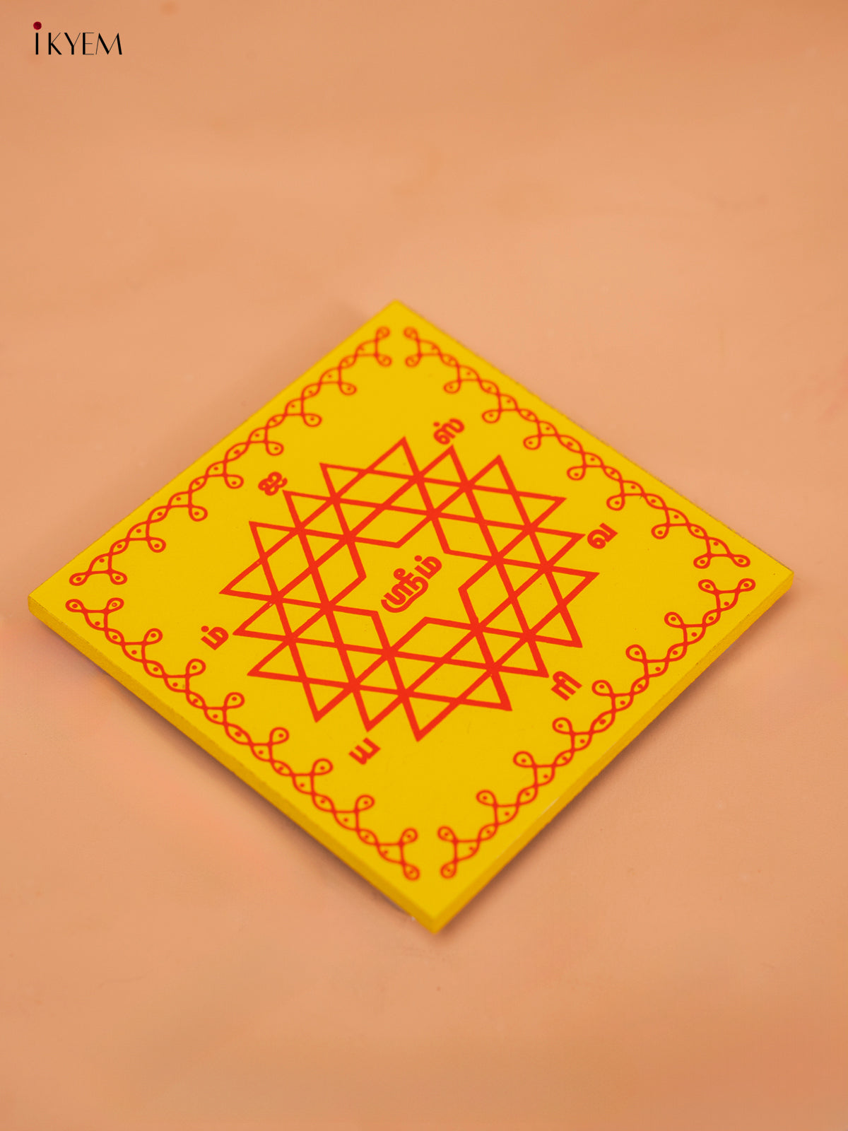 Square Manai With Aishwarya Kolam Print (6X6 Inch)