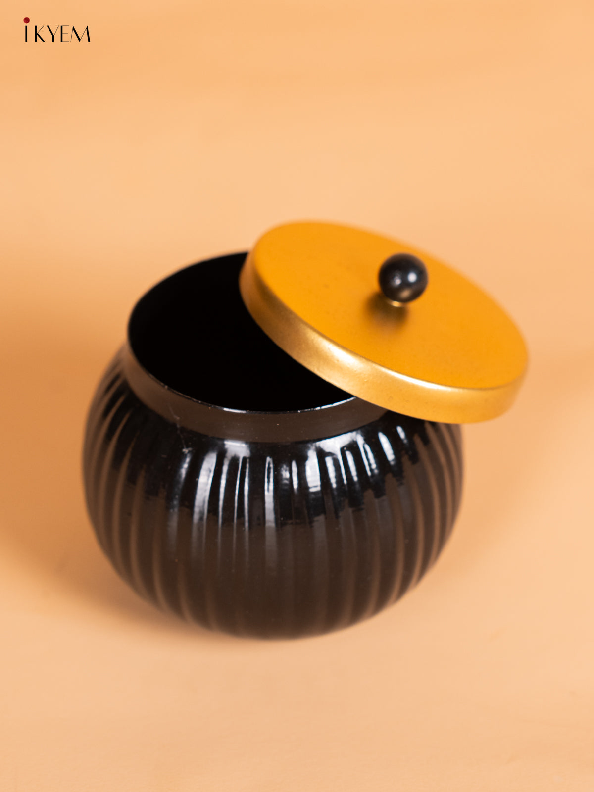 Stunning 3.5 Inch Metal Storage Box In Black 2
