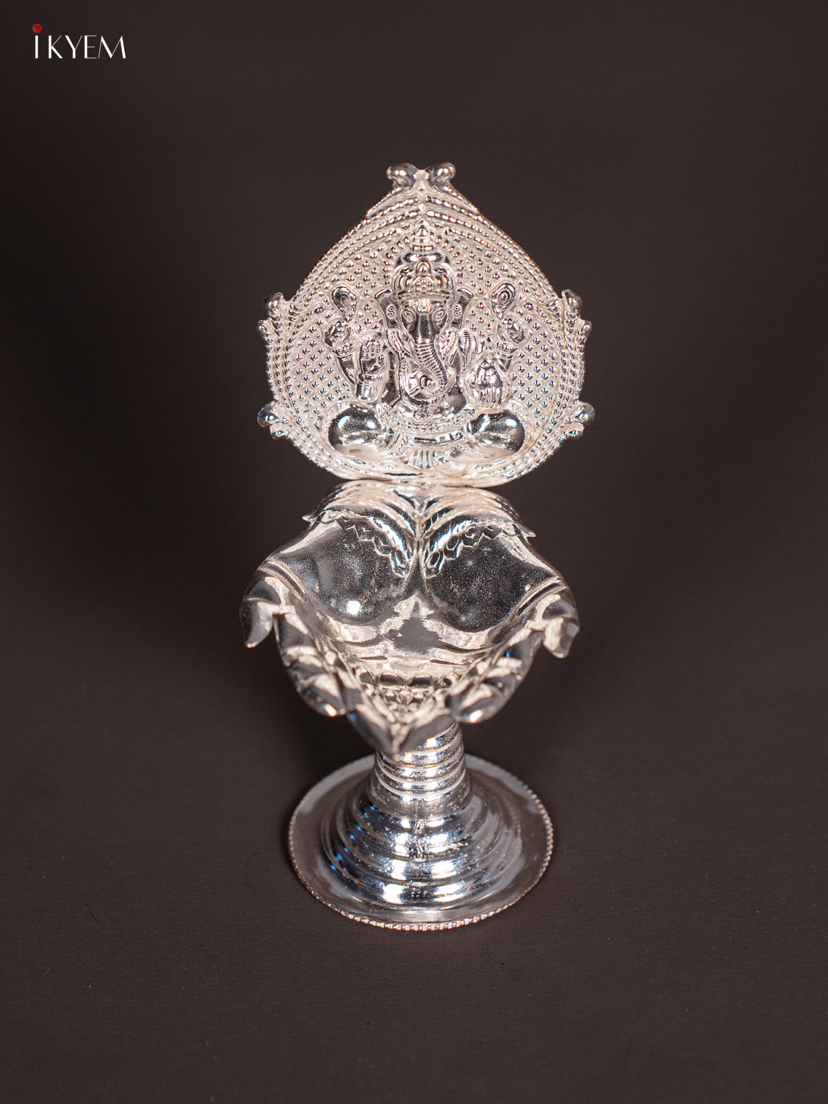 Stunning German Silver Ganesha Oil Lamp 1