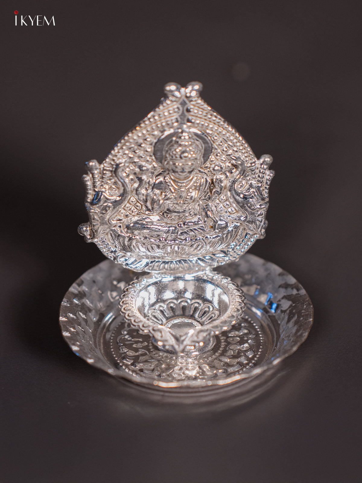 Stunning Goddess Lakshmi German Silver Vilakku 2