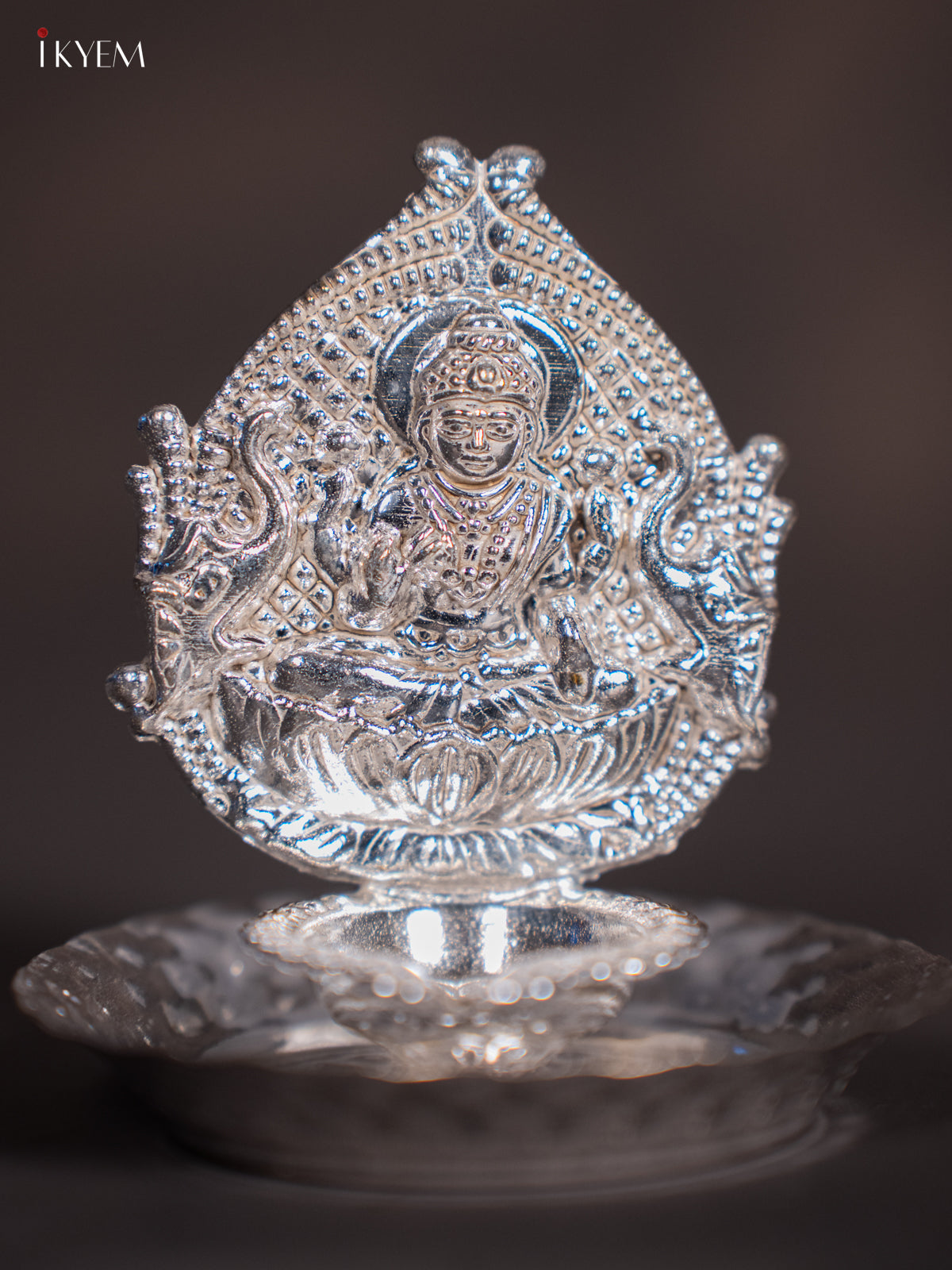 Stunning Goddess Lakshmi German Silver Vilakku 3