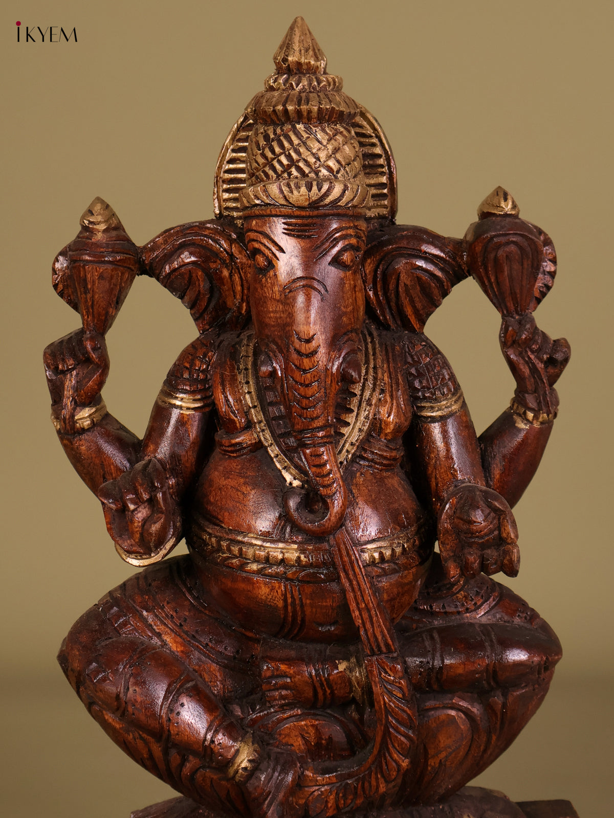 Stunning Hand Carved Lord Ganesha Wooden Statue 1