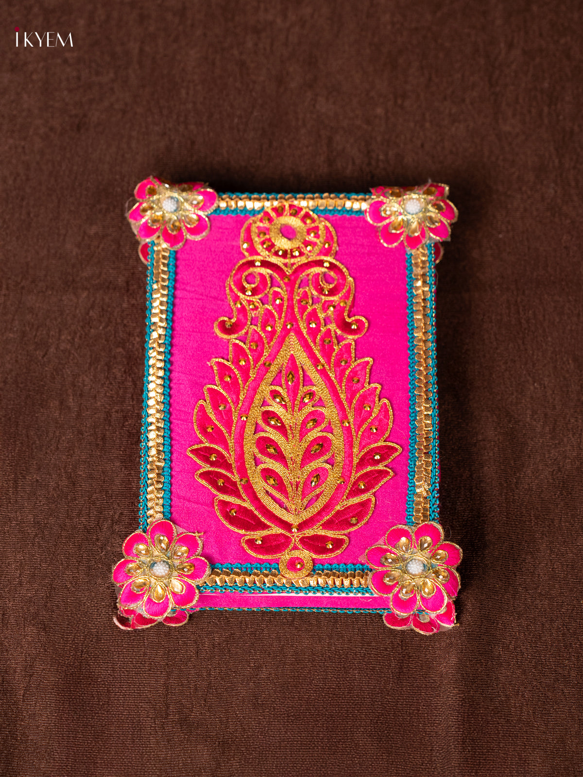 Stunning Pink & Green Kasi Yatra Set 4