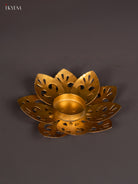 Timeless Metal Leaf Shaped T Light Candle Holder - 1