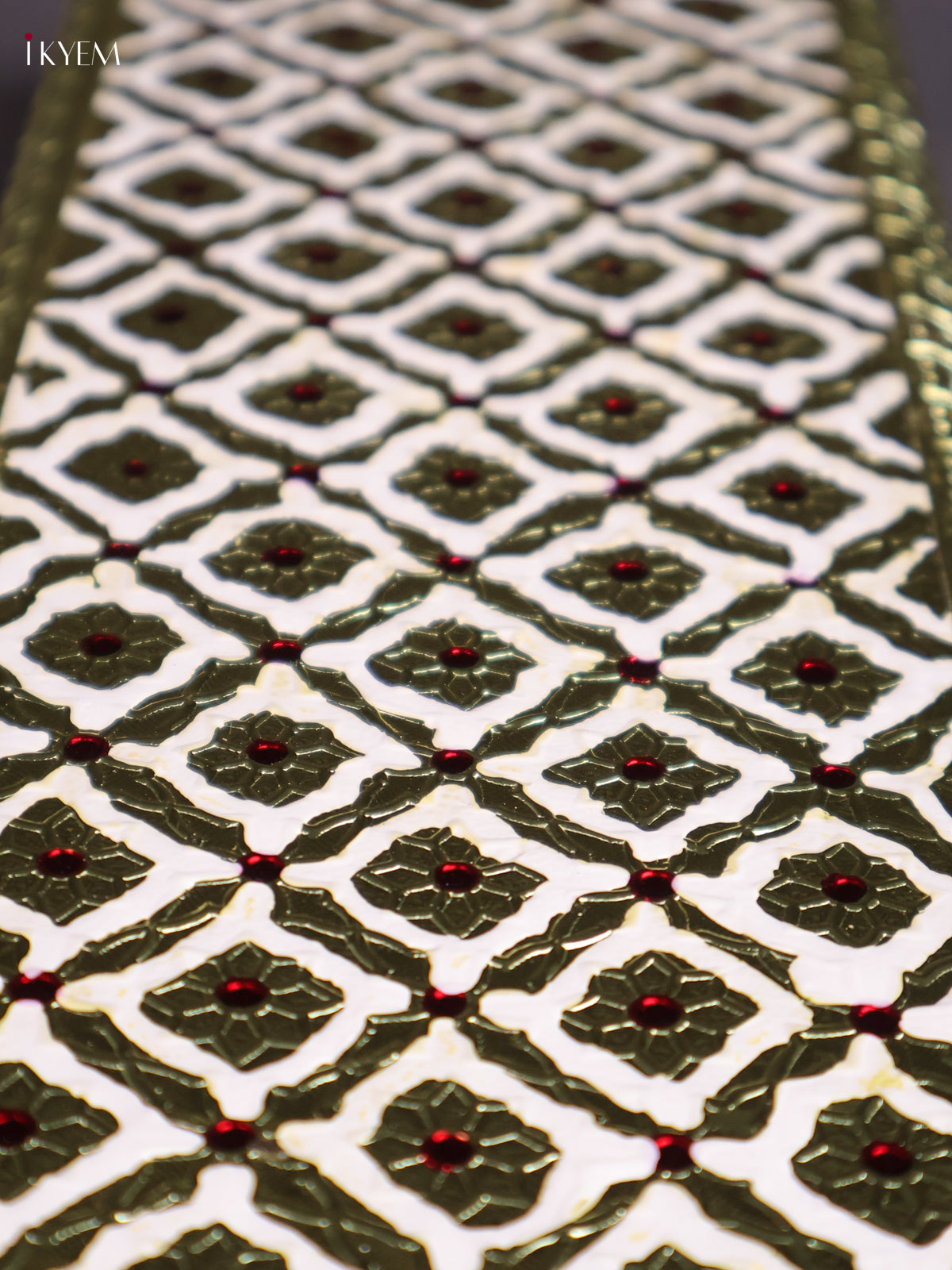 Timeless White Meenakari Designed Printed Manai