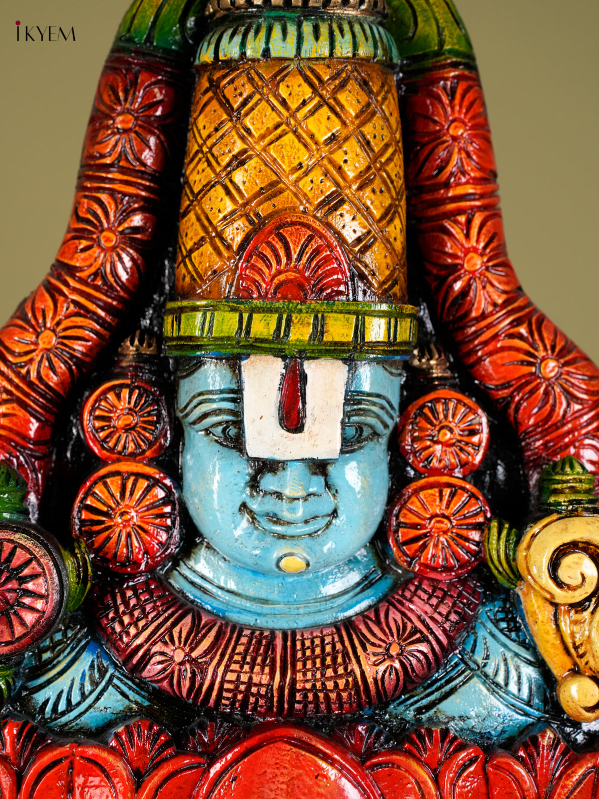 Unique Wooden Handpainted Balaji And Garuda Statue 1