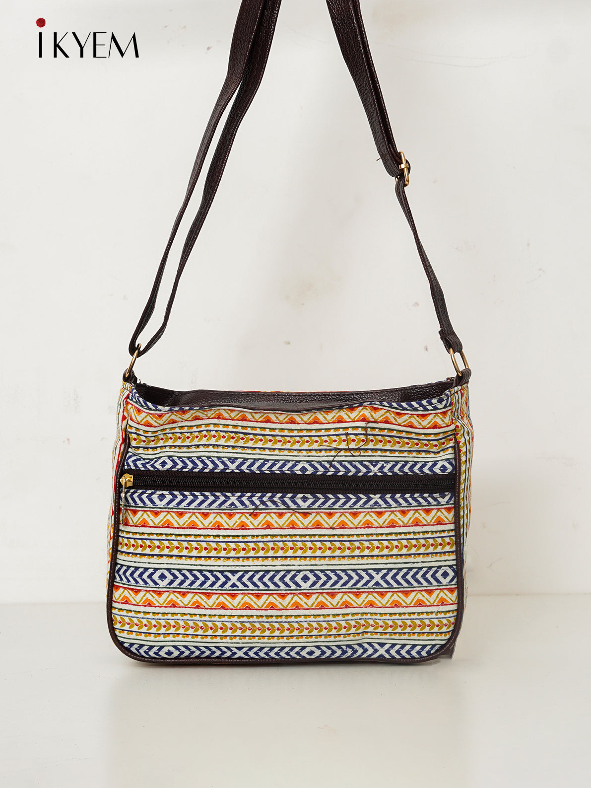 Cream & Brown - Ajrakh Handbag